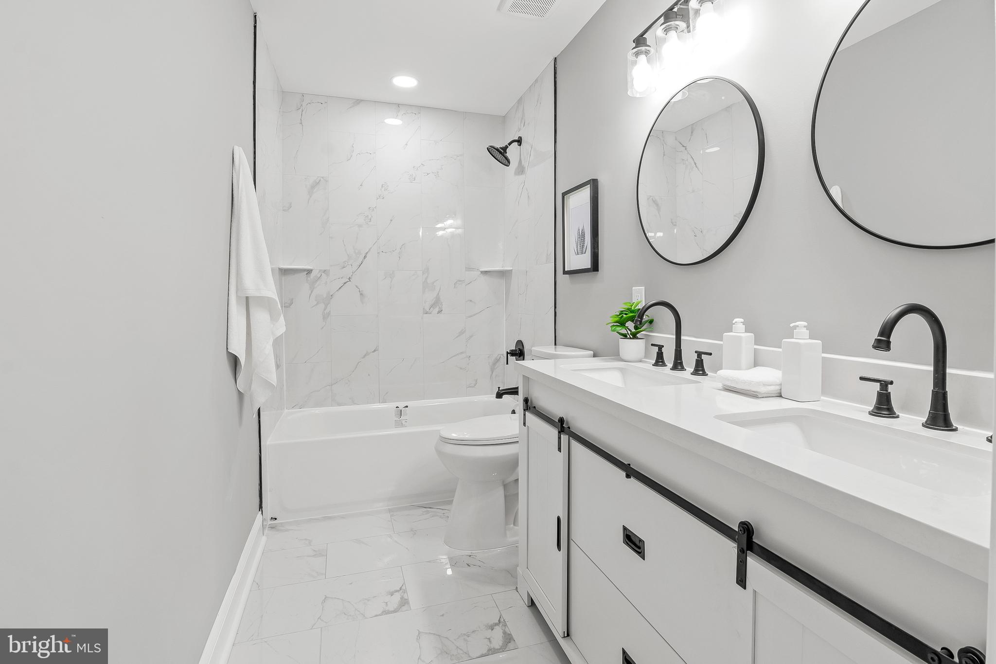 LINWOOD - Residential