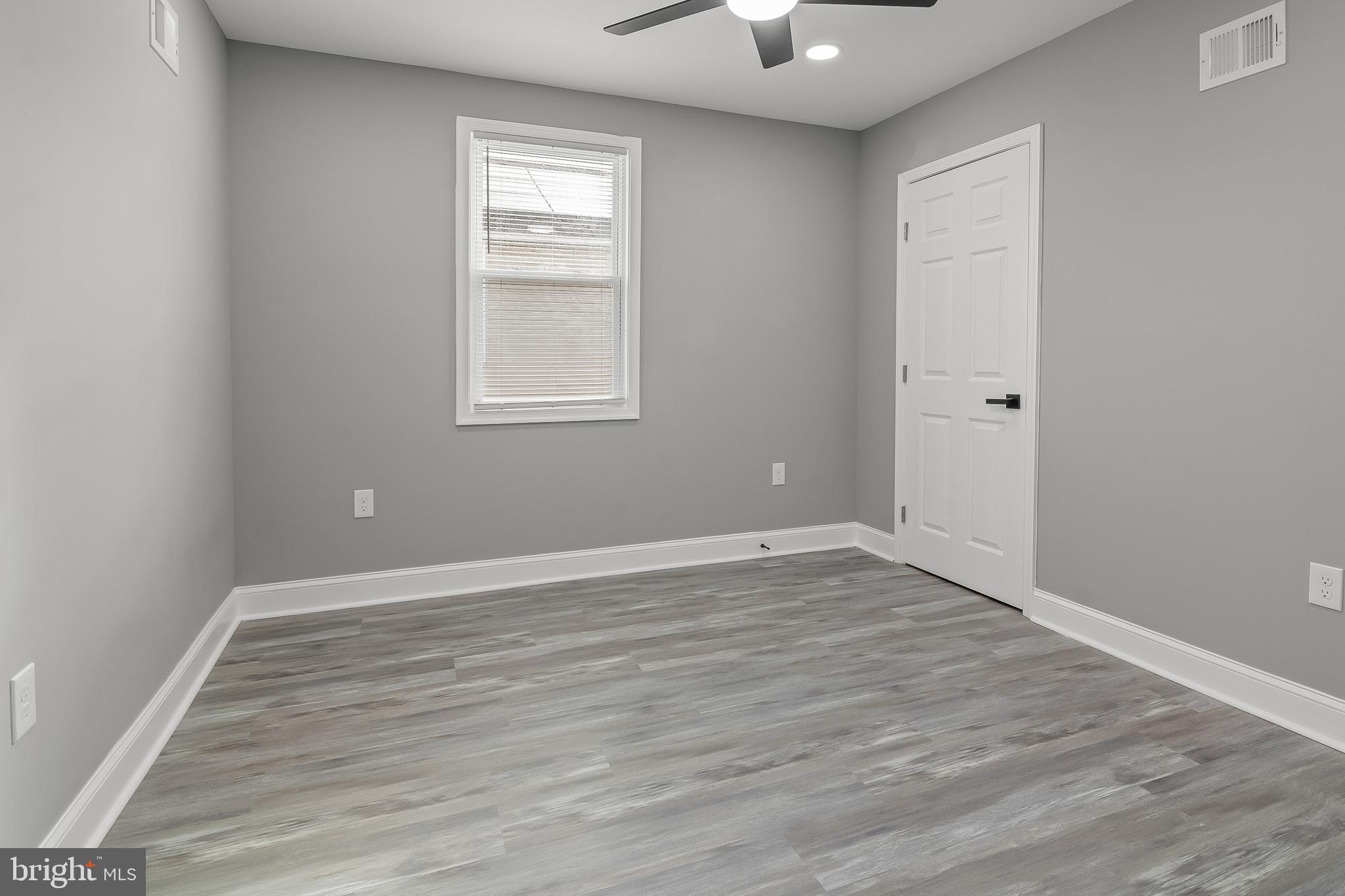 LINWOOD - Residential