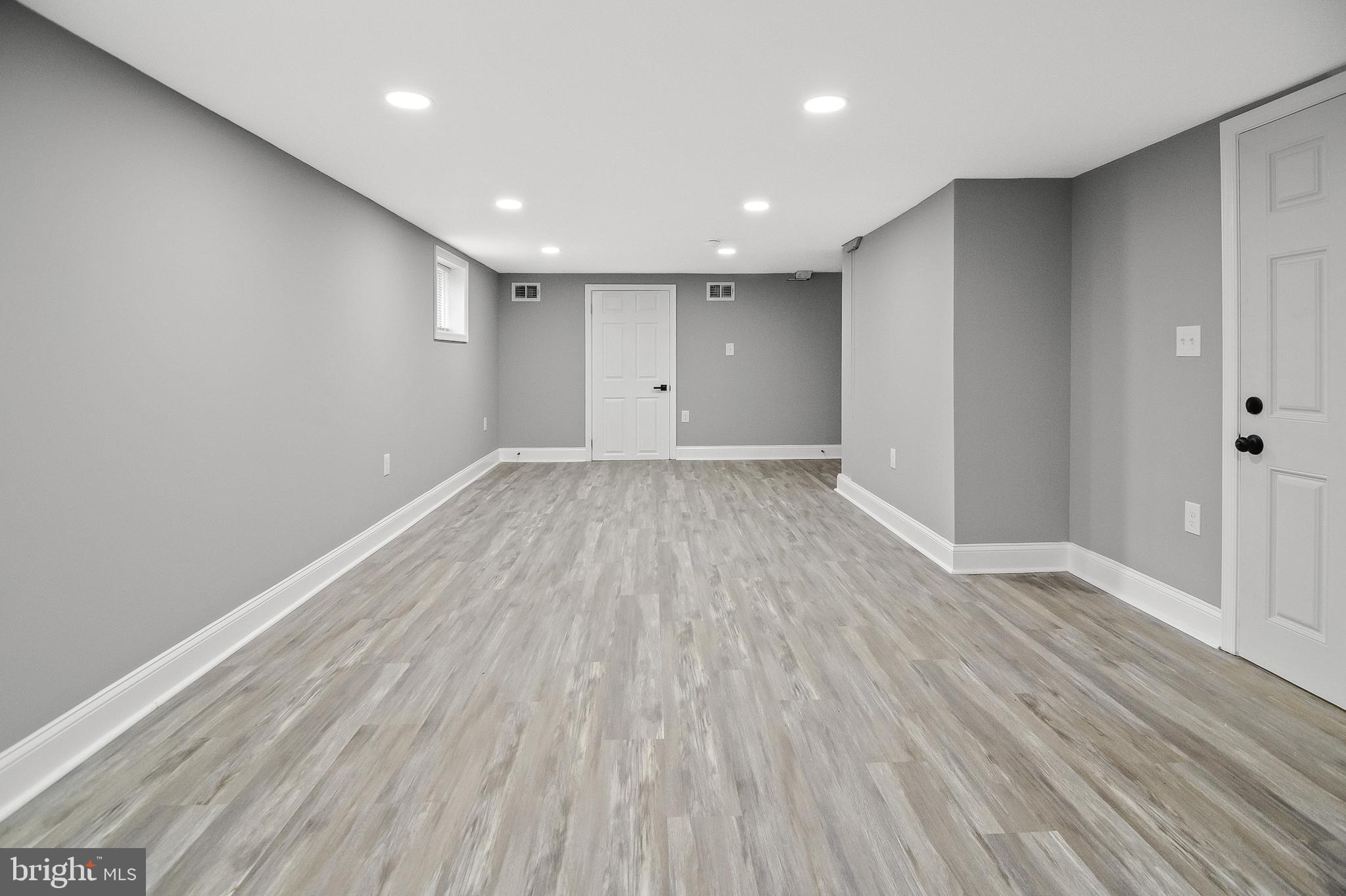 LINWOOD - Residential