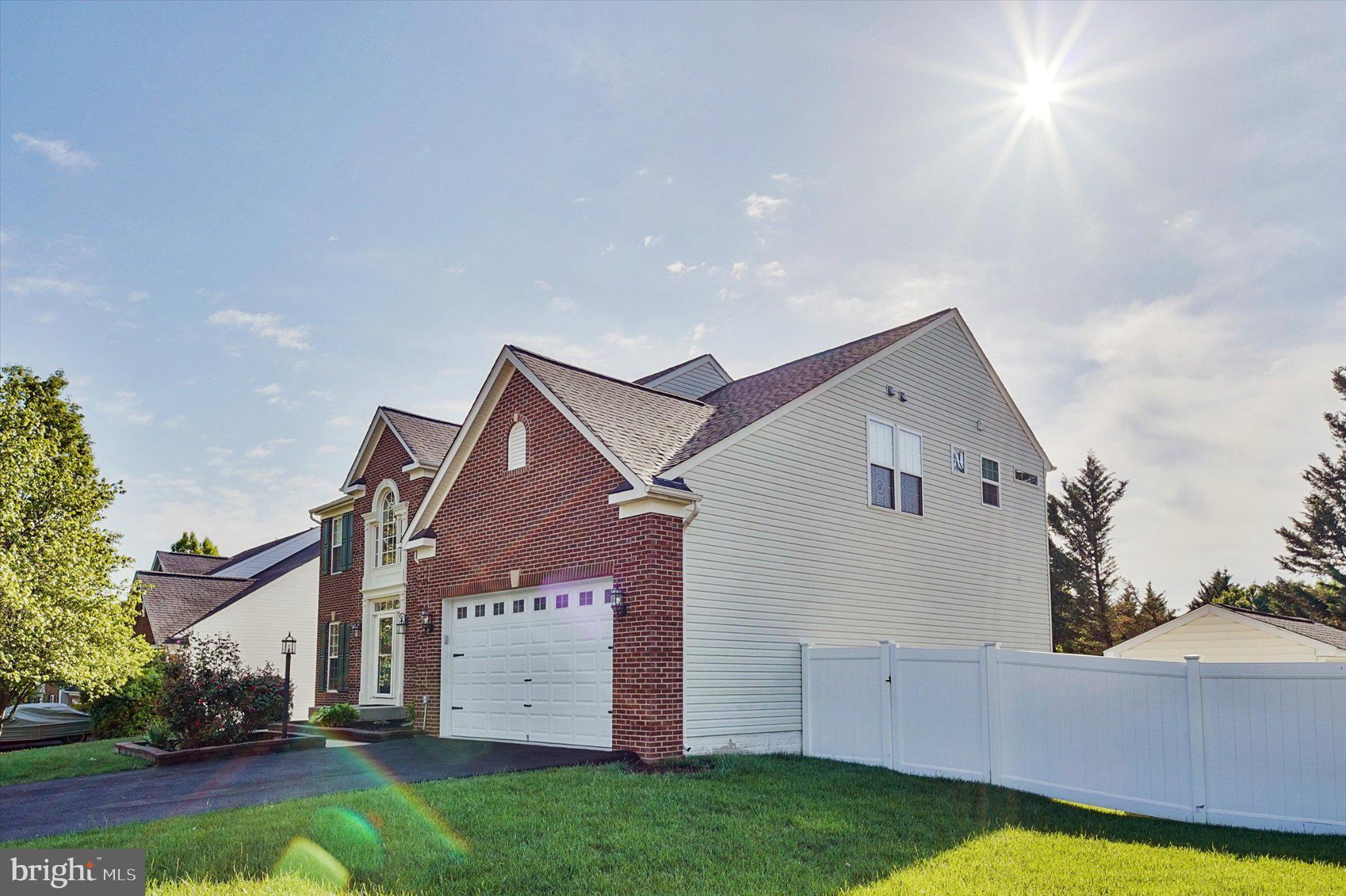 17 KINROSS DRIVE