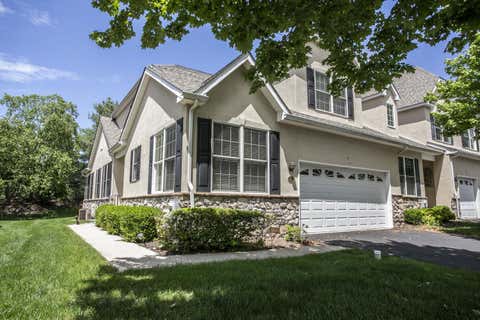 Townhouse For Sale - 27 Westhampton Way<br/> LANSDALE, PA 19446