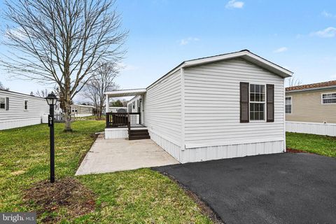 31 DAVIS AVENUE GETTYSBURG PA 17325