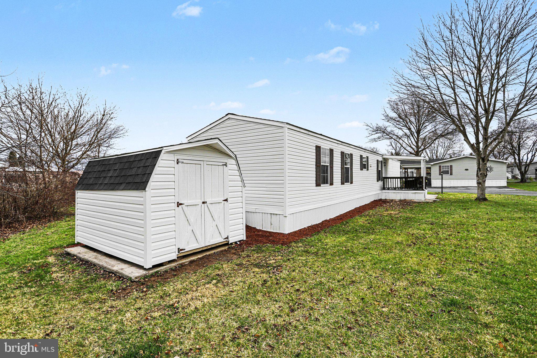 LINCOLN ESTATES - Residential