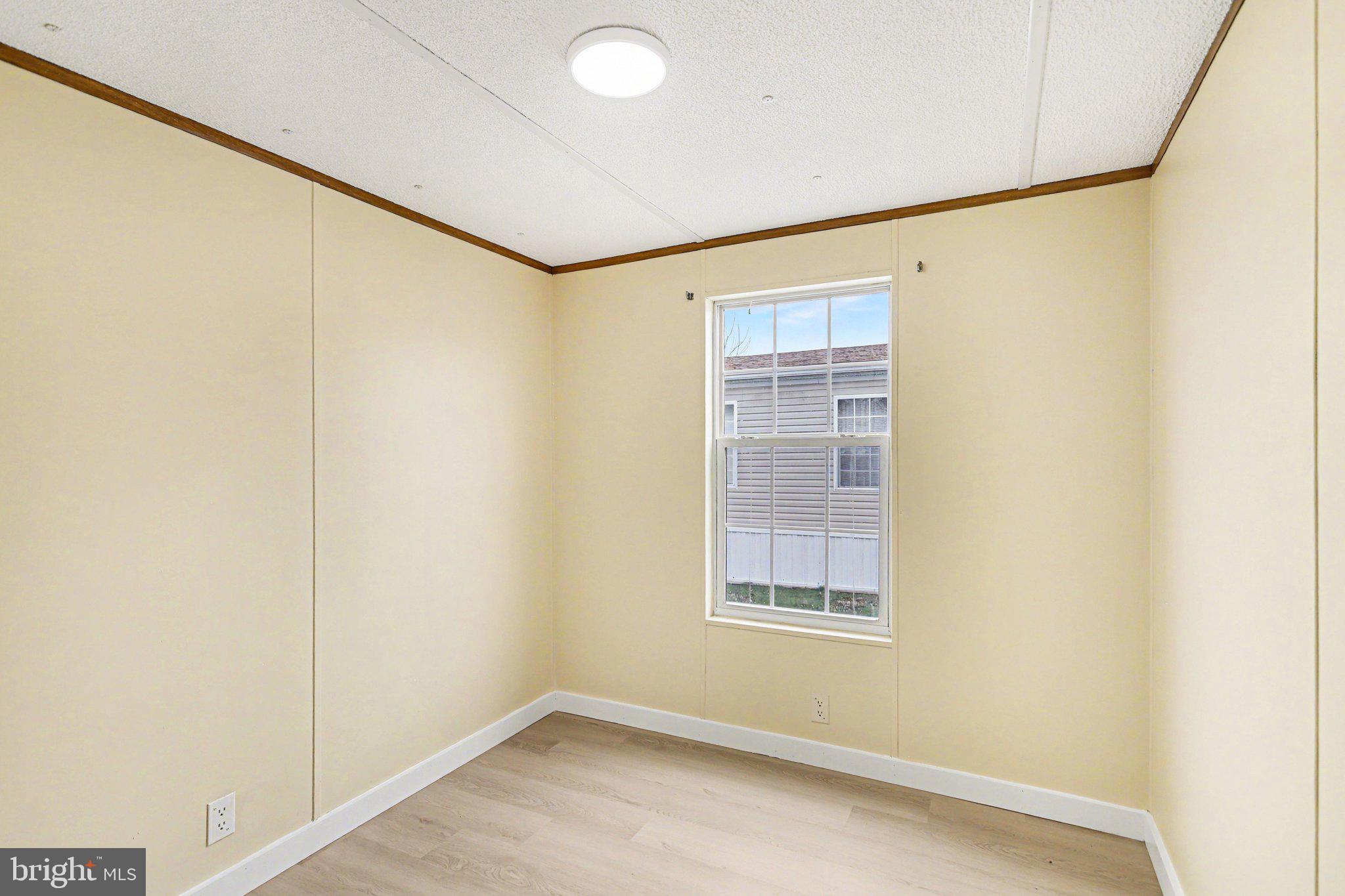 LINCOLN ESTATES - Residential