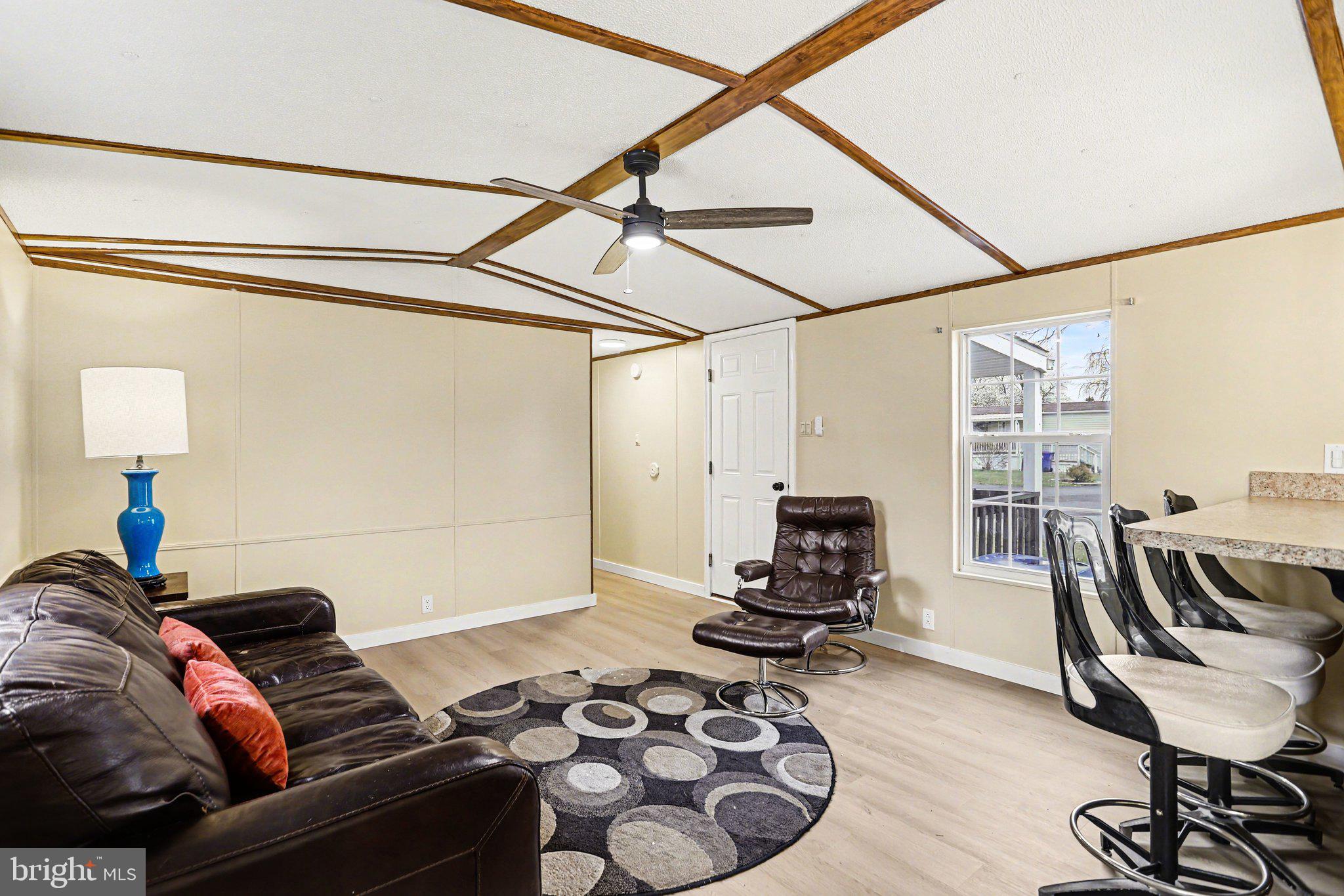 LINCOLN ESTATES - Residential