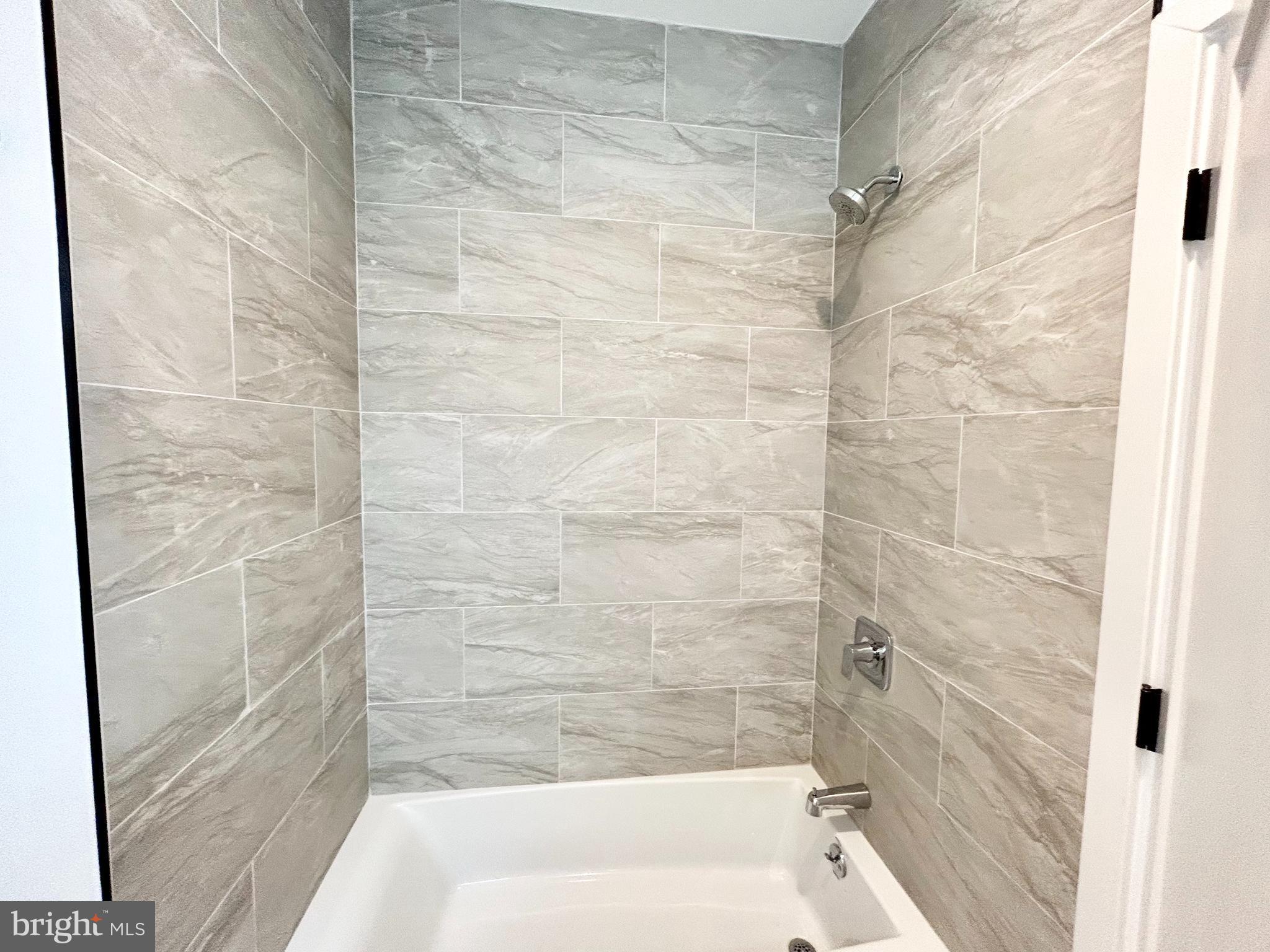 OLDE RICHMOND - Residential Lease