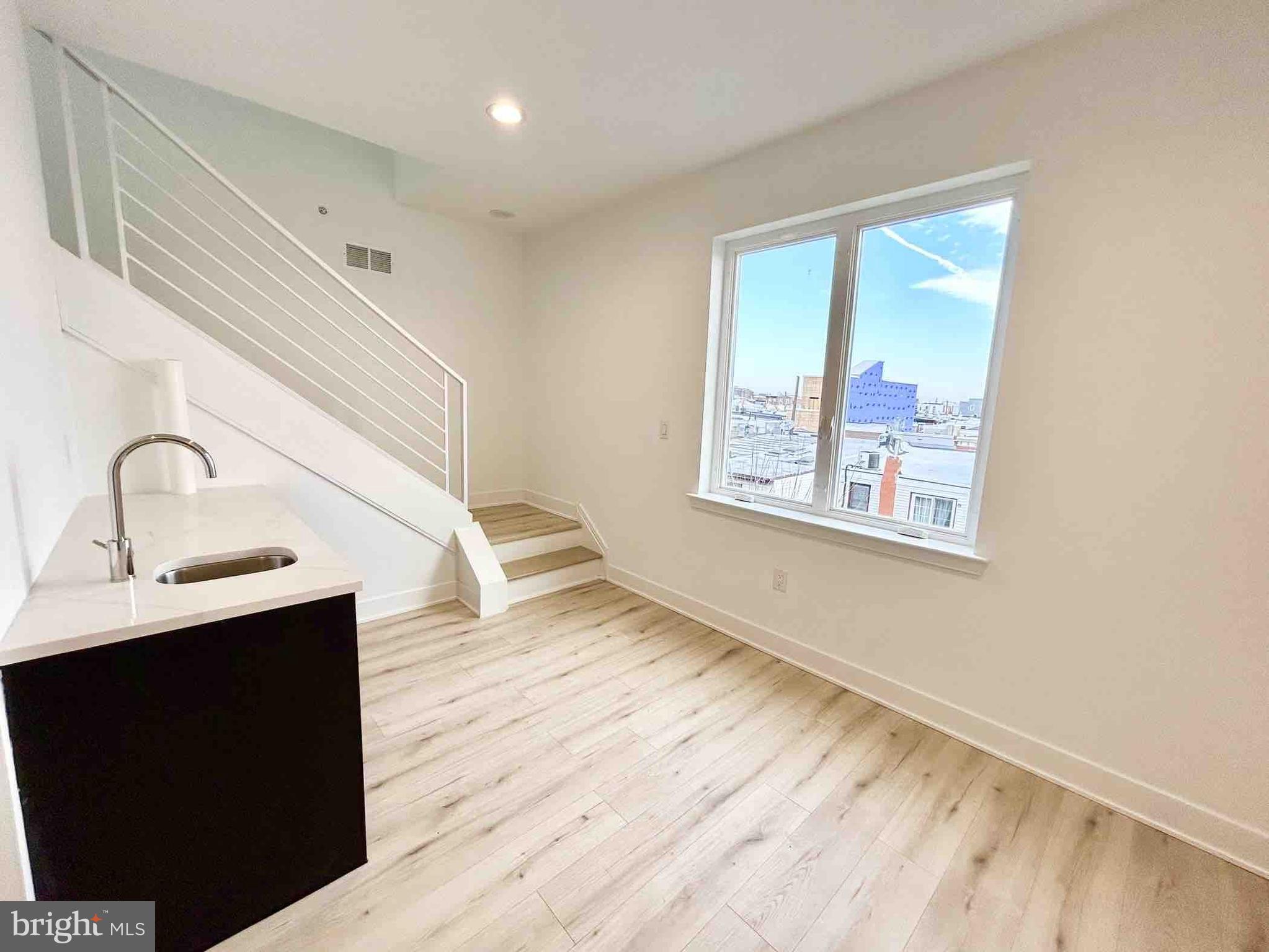 OLDE RICHMOND - Residential Lease