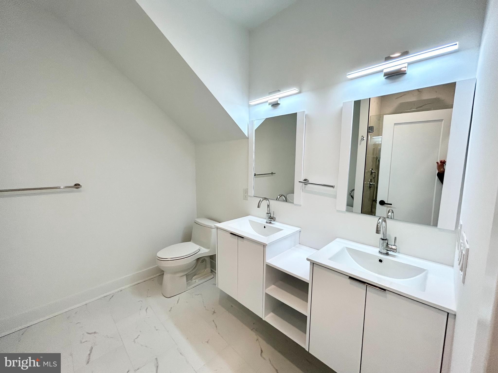 OLDE RICHMOND - Residential Lease