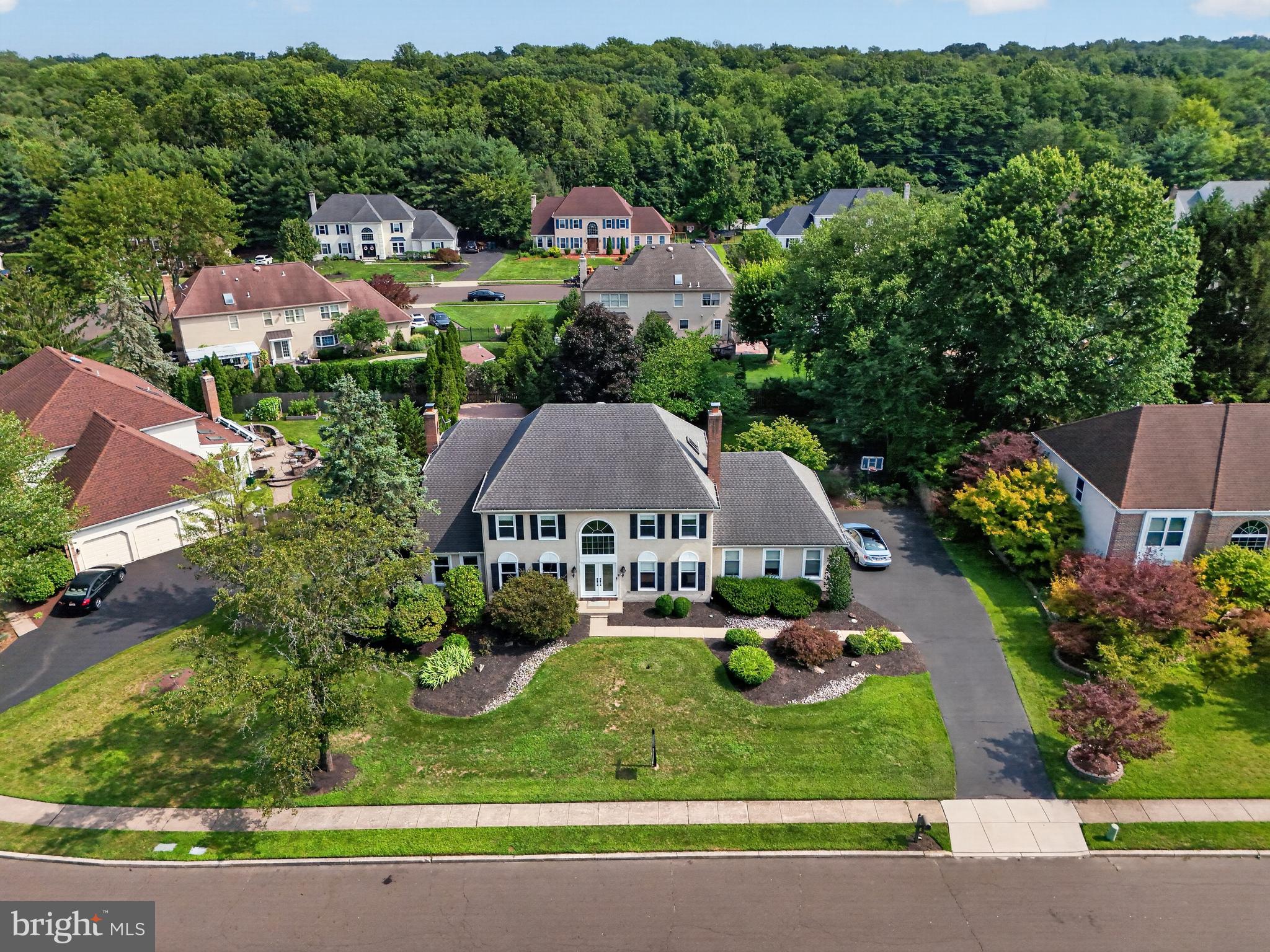 536 WINCHESTER DRIVE