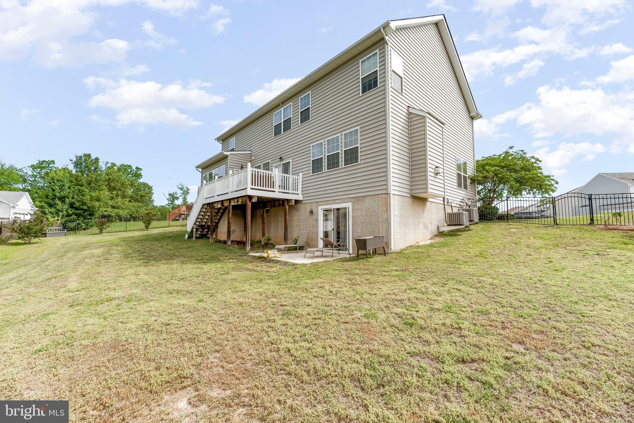 THE WOODS AT MYRTLE POINT - Residential