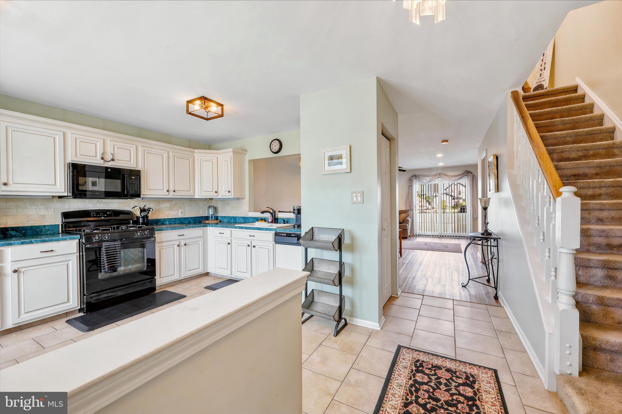 CHERRY TREE KNOLL - Residential