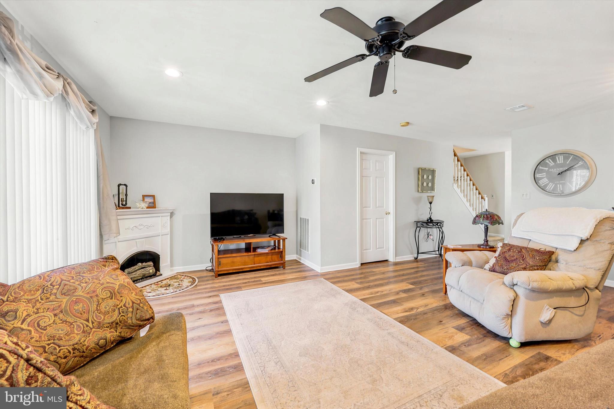 CHERRY TREE KNOLL - Residential