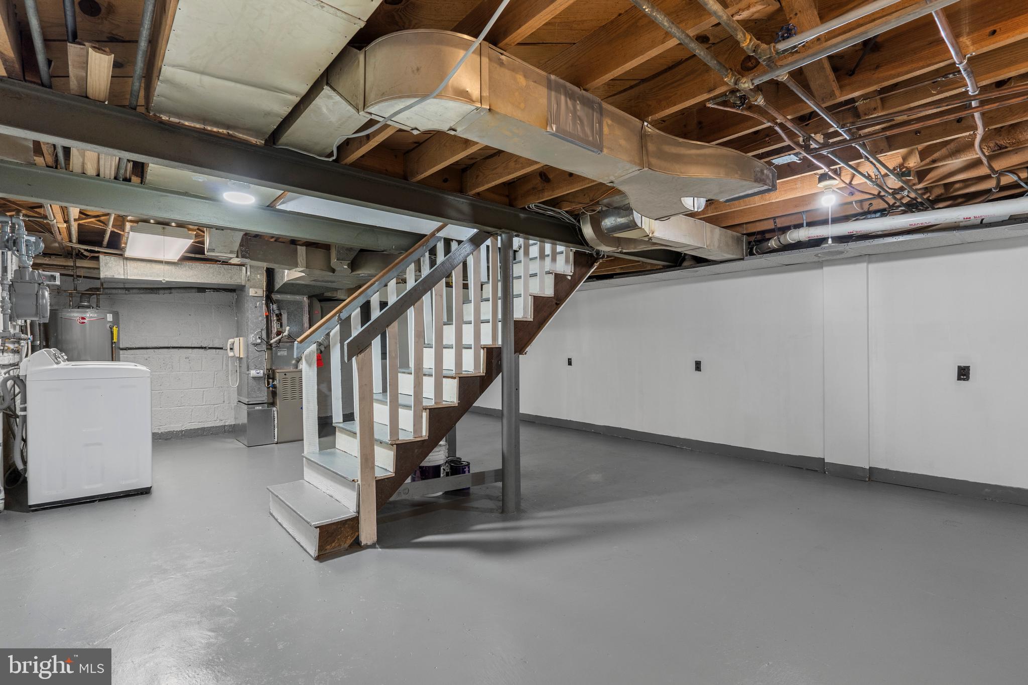 MADISON MANOR - Residential Lease