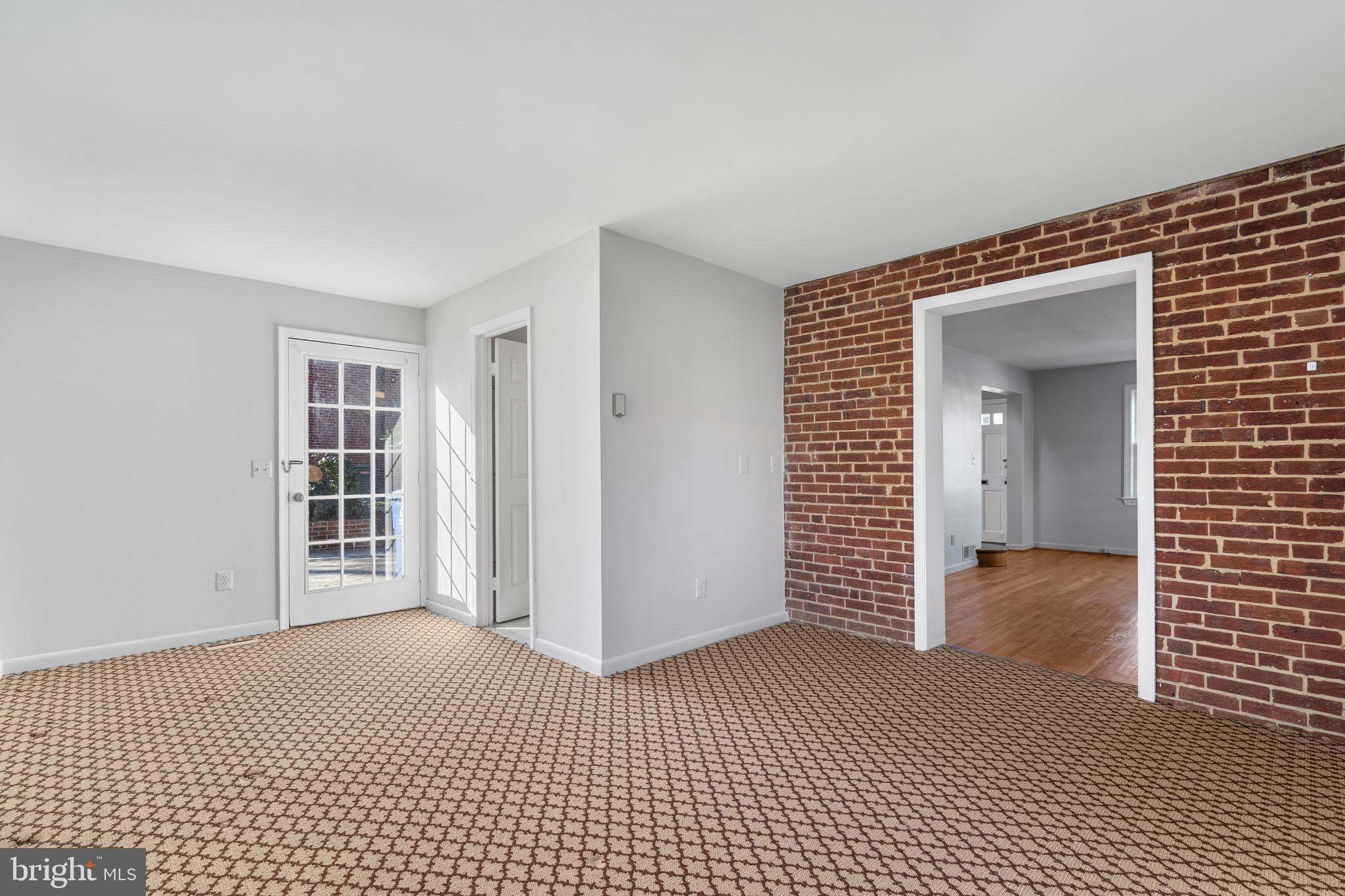 MADISON MANOR - Residential Lease