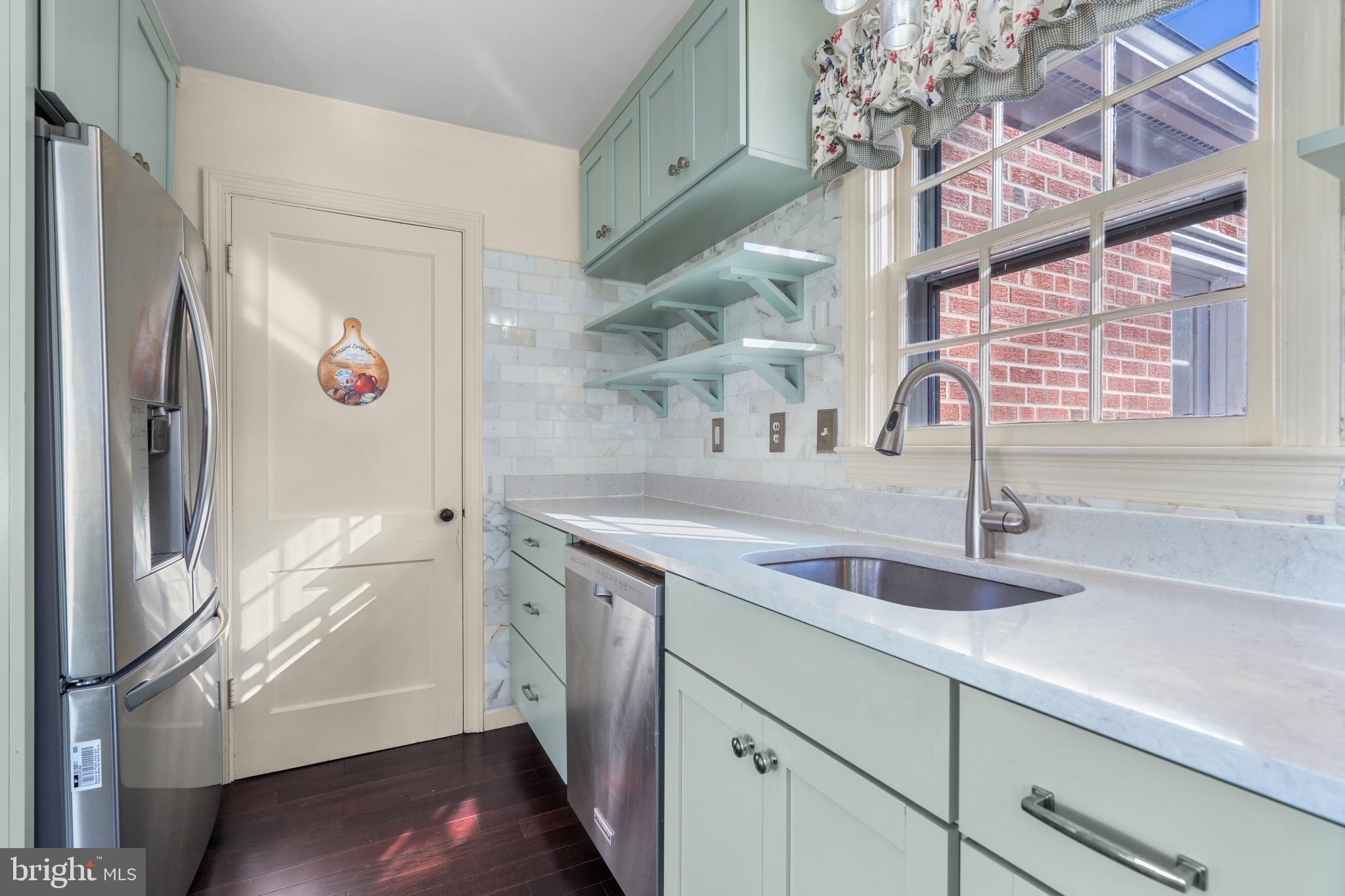 MADISON MANOR - Residential Lease