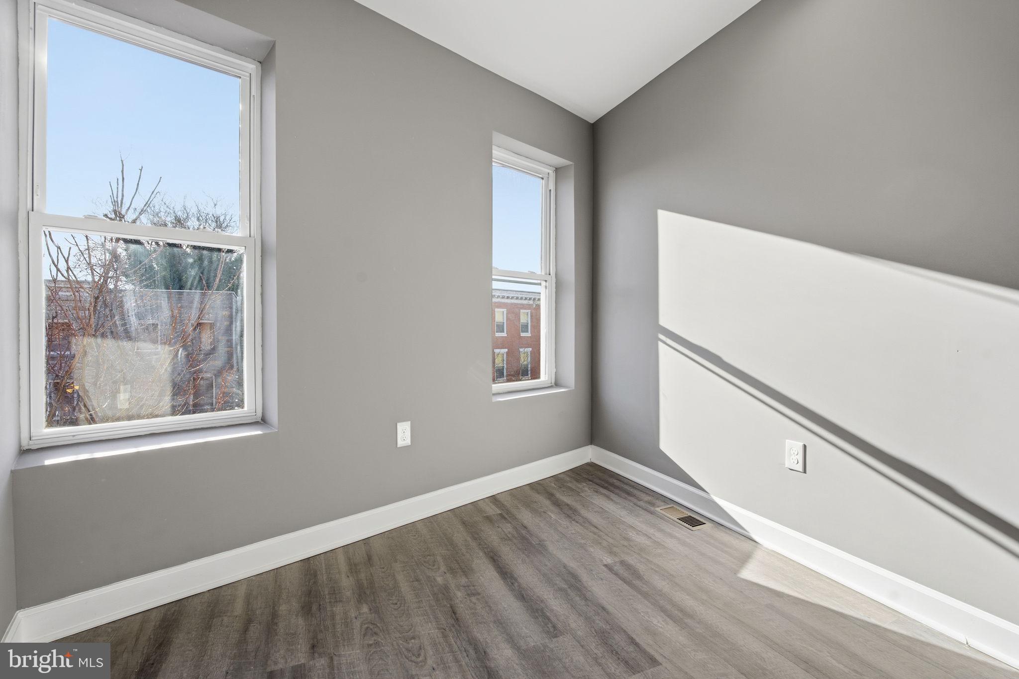 FRANKLIN SQUARE HISTORIC DISTRICT - Residential