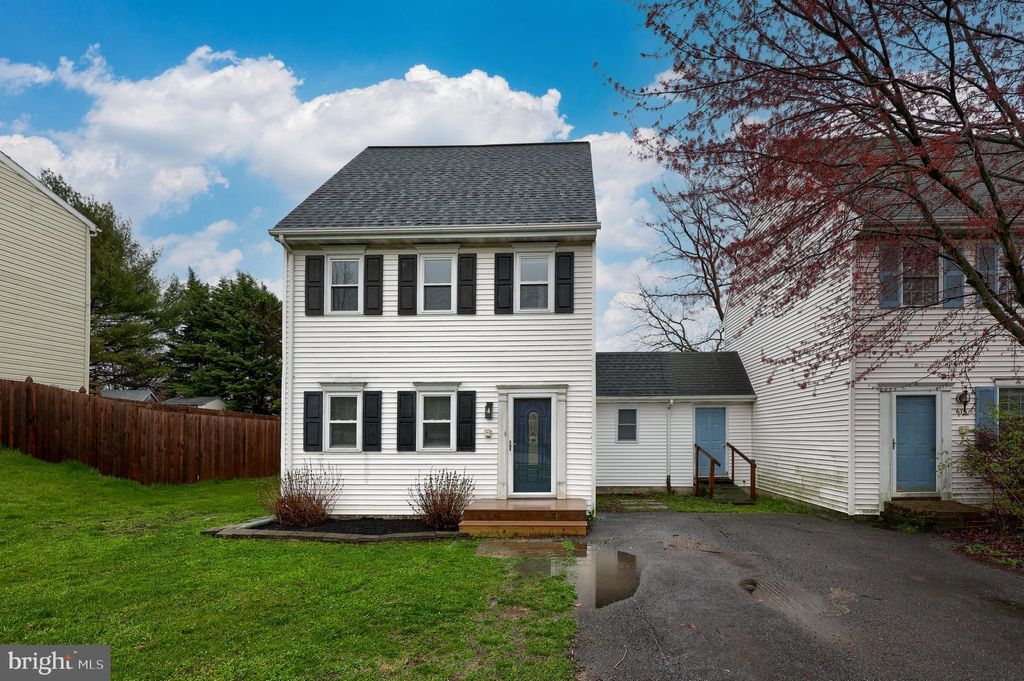 Photo of 671 S Cedar Street, Lititz, PA 17543 (MLS # PALA2049128)