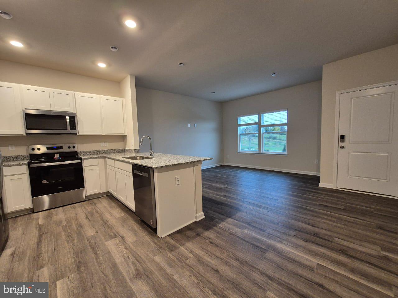 VALLEY VIEW - Residential Lease