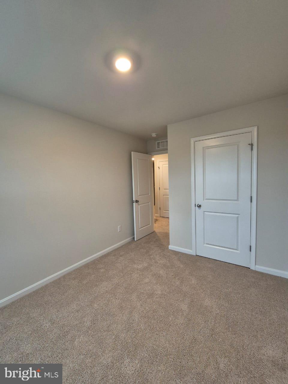 VALLEY VIEW - Residential Lease