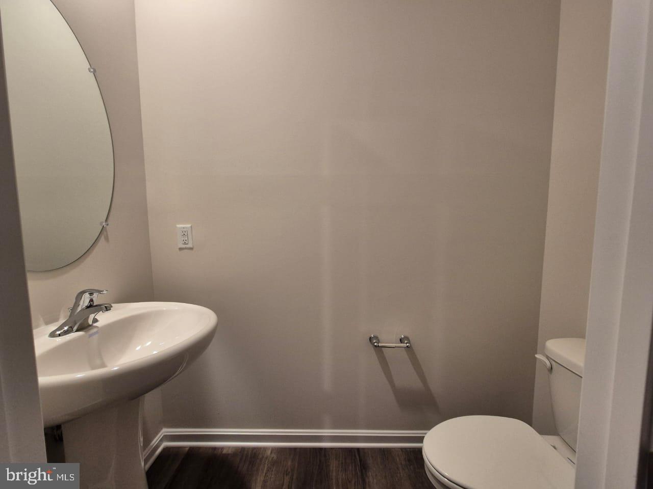 VALLEY VIEW - Residential Lease