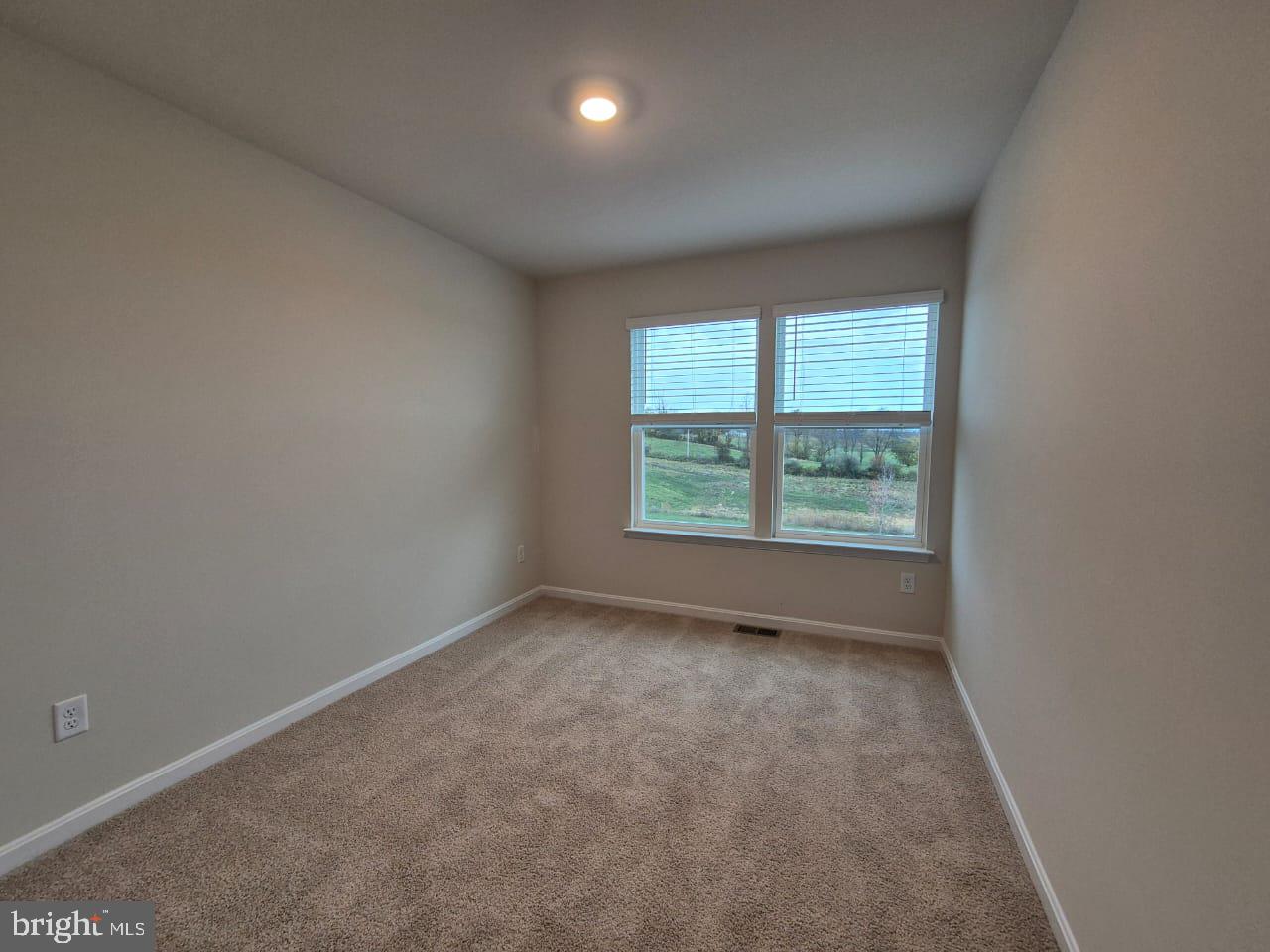 VALLEY VIEW - Residential Lease