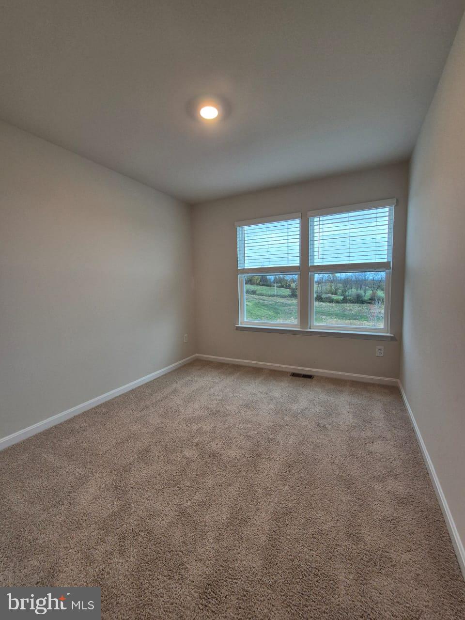 VALLEY VIEW - Residential Lease