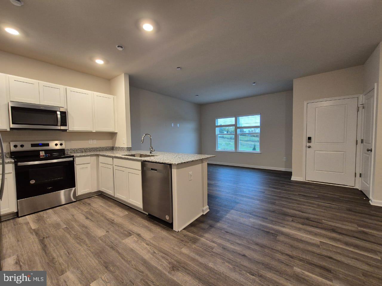 VALLEY VIEW - Residential Lease