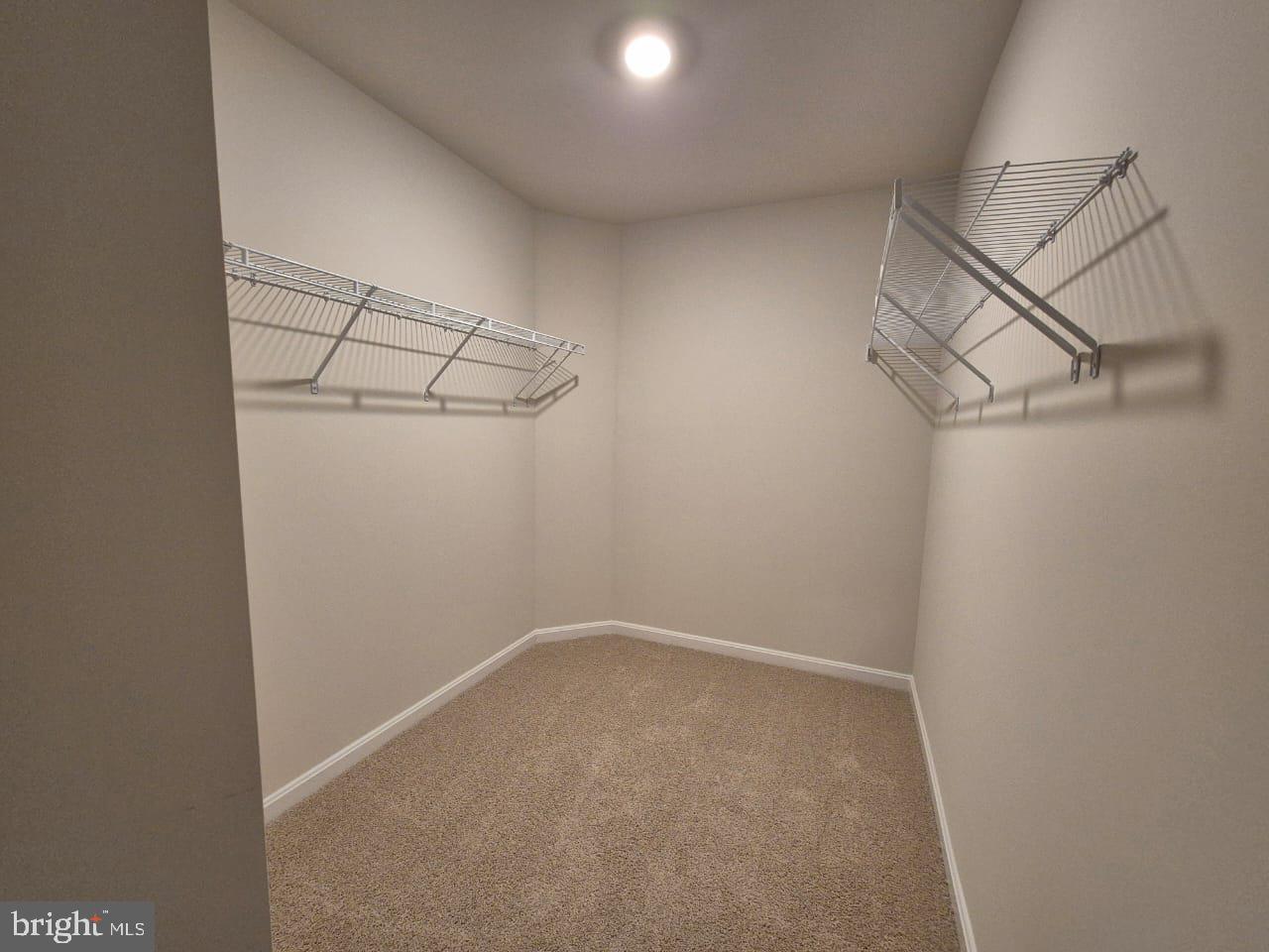 VALLEY VIEW - Residential Lease