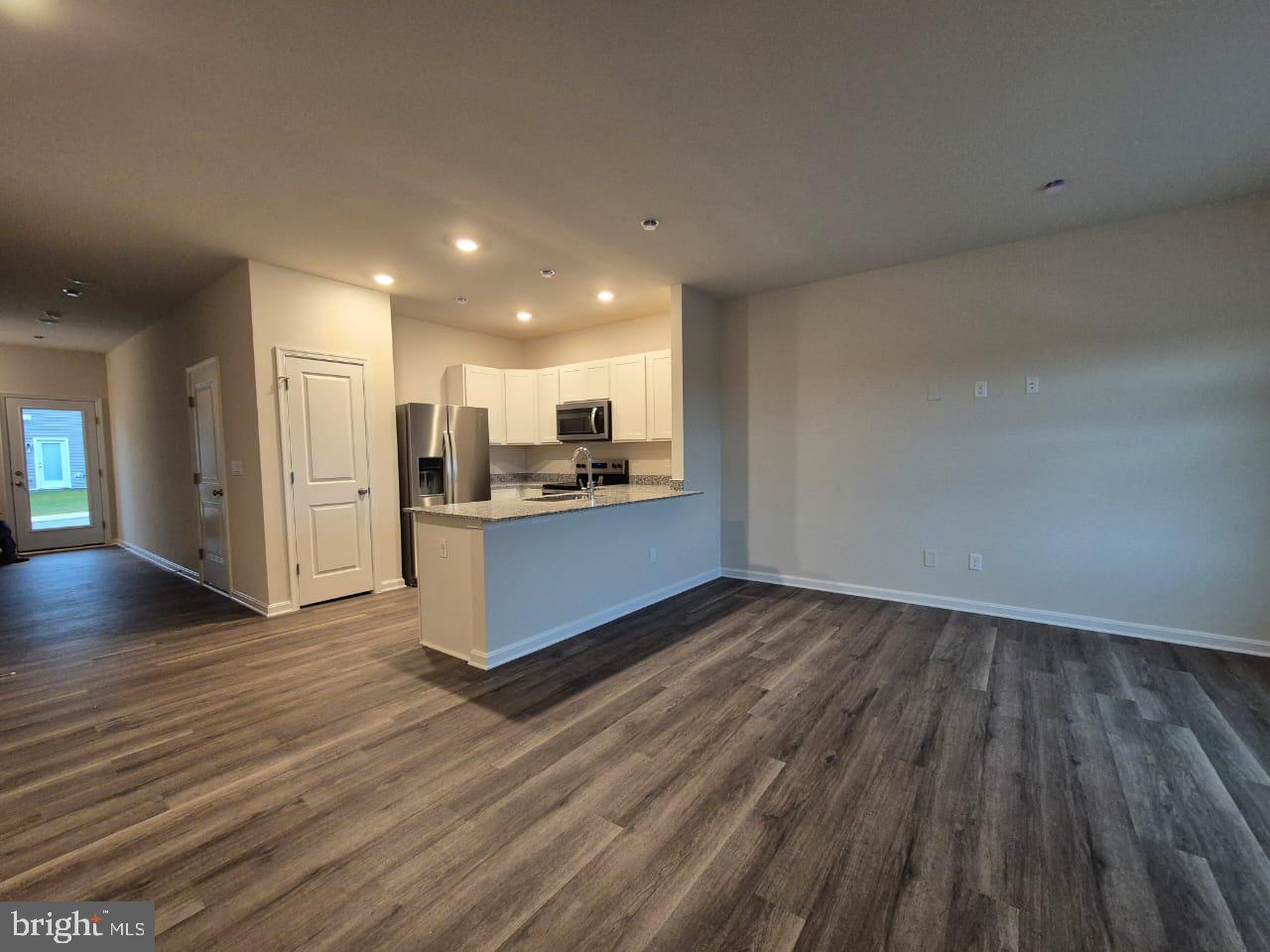 VALLEY VIEW - Residential Lease