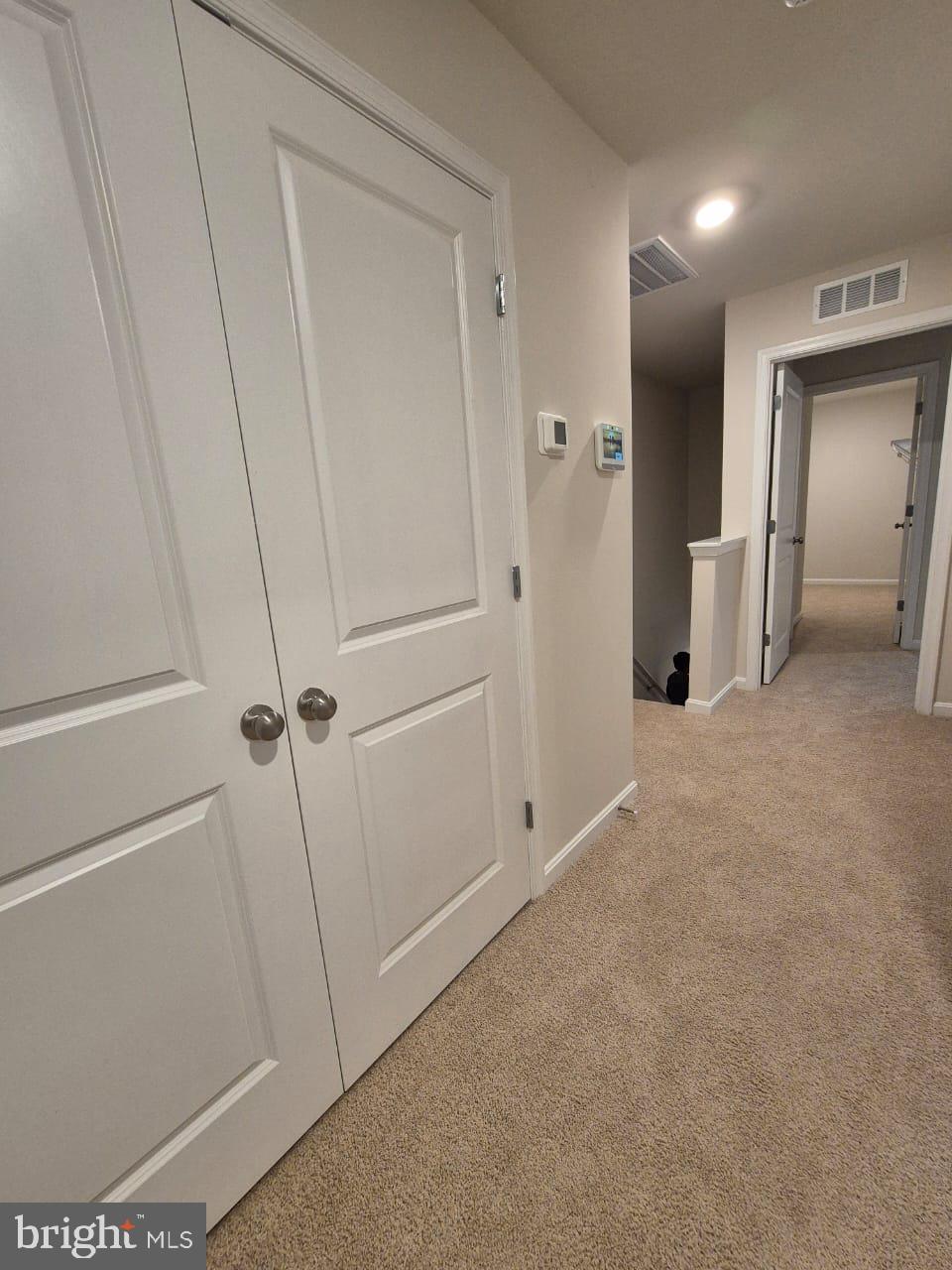 VALLEY VIEW - Residential Lease