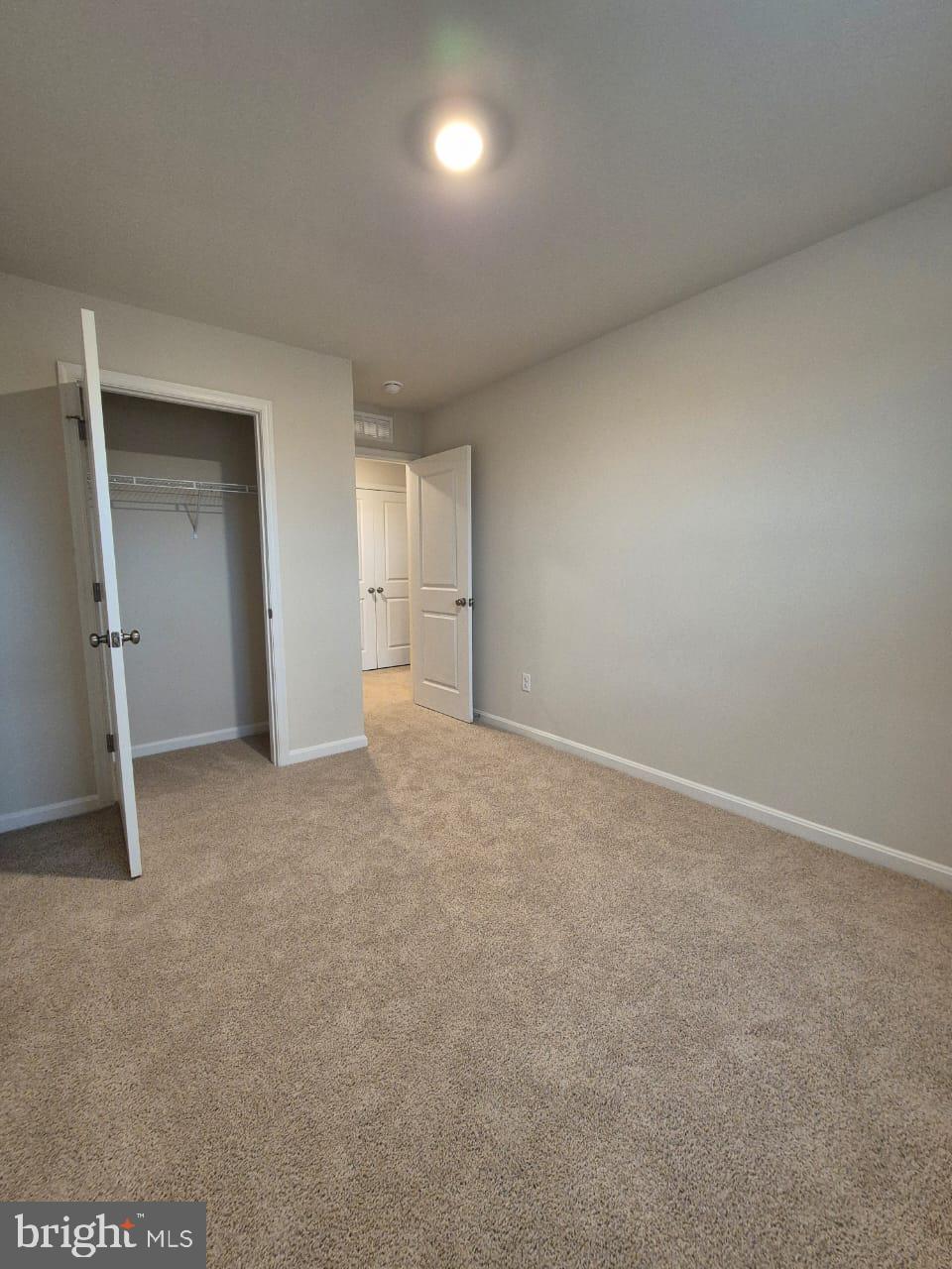 VALLEY VIEW - Residential Lease