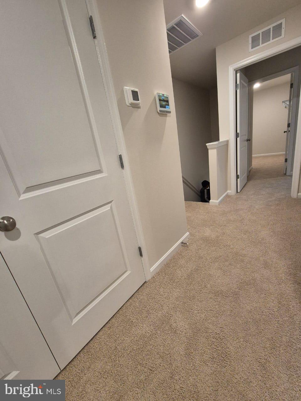 VALLEY VIEW - Residential Lease