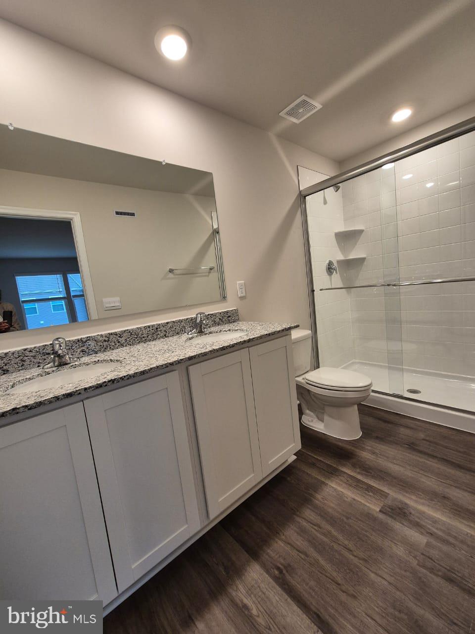 VALLEY VIEW - Residential Lease