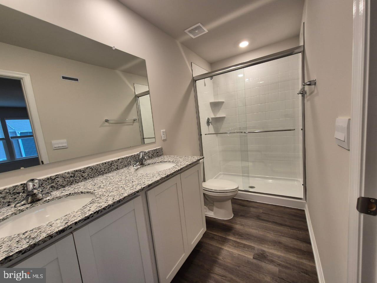 VALLEY VIEW - Residential Lease