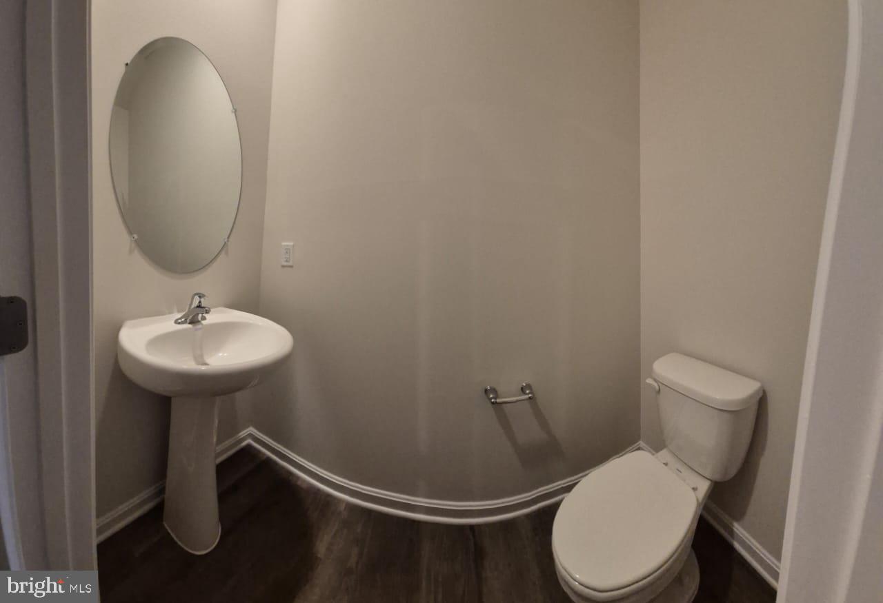 VALLEY VIEW - Residential Lease