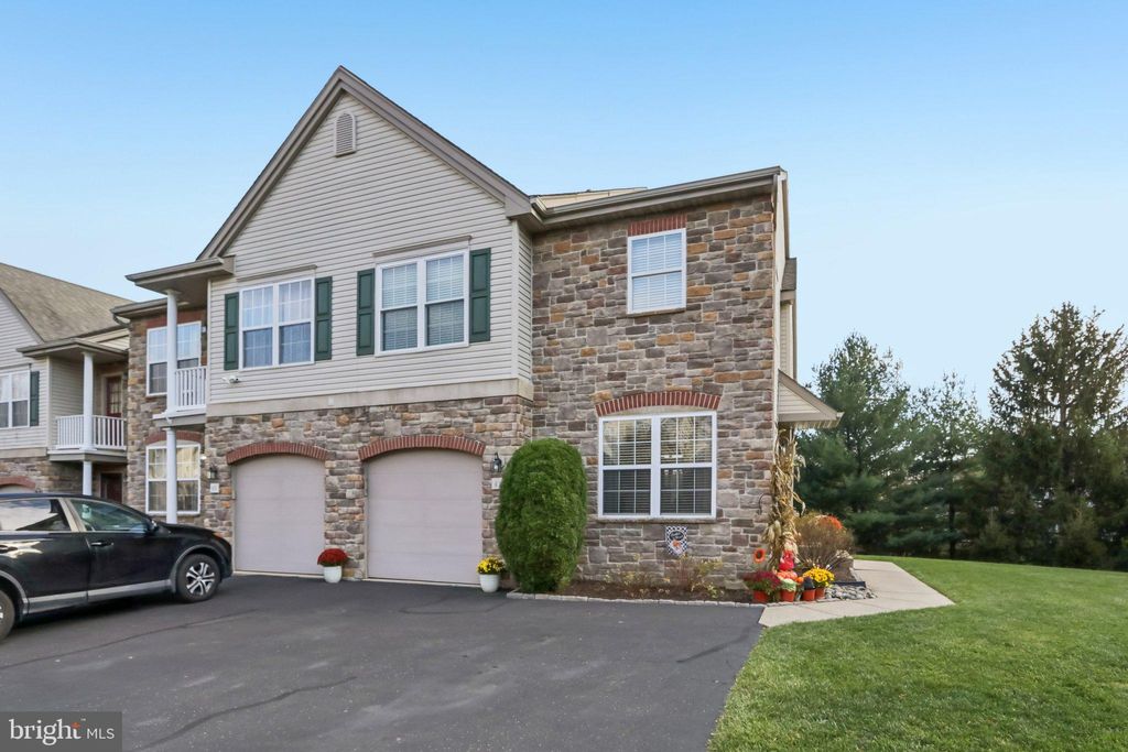 Photo of 47 Sunrise Court, FEASTERVILLE TREVOSE, PA 19053 (MLS # PABU2109524)