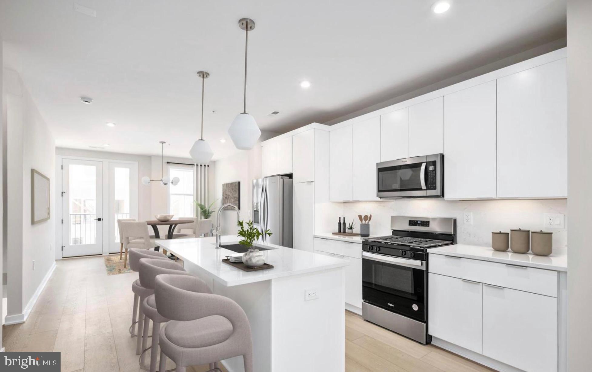 COMMONWEALTH PLACE AT WESTFIELDS - Residential Lease