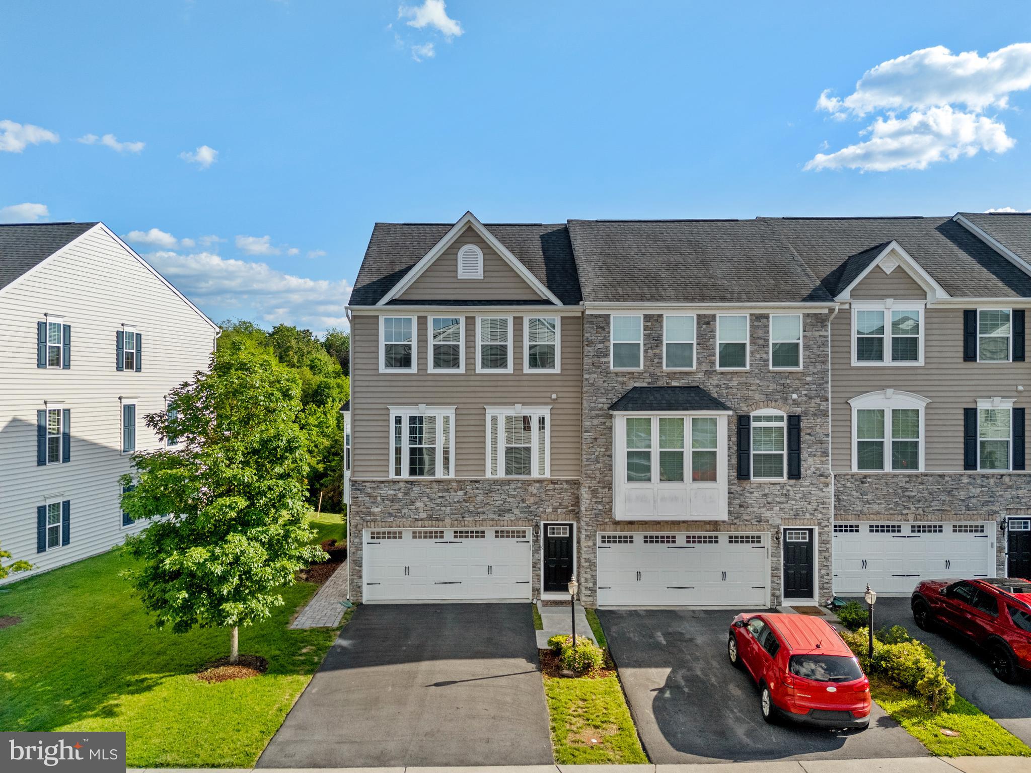 LAKE FREDERICK - Residential Lease