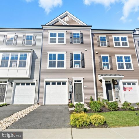 Condo For Sale - 210 Monteith Drive<br/> WINCHESTER, VA 22601