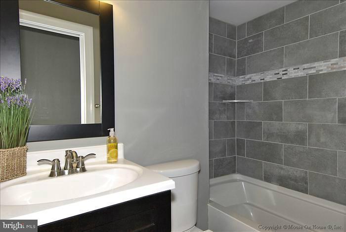 CANTON - Residential Lease