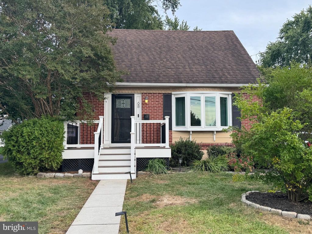 Photo of 68 Jefferson Ave, EAGLEVILLE, PA 19403 (MLS # PAMC2157532)