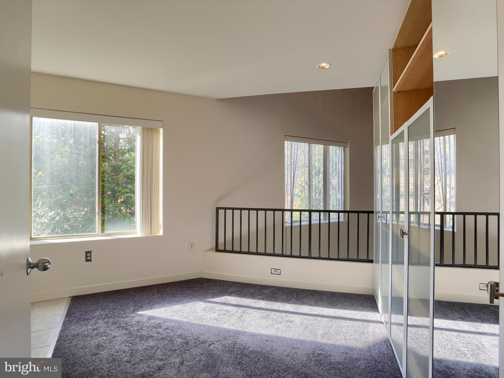 HOUSES AT OAKHURST - Residential