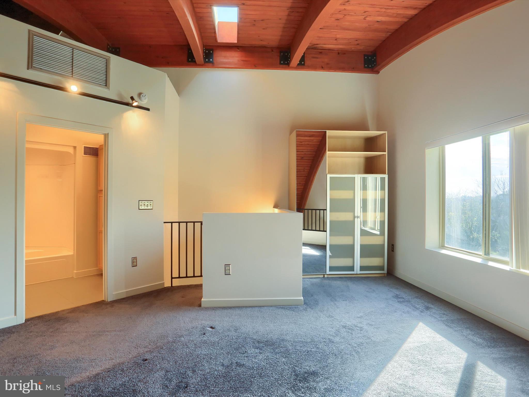 HOUSES AT OAKHURST - Residential