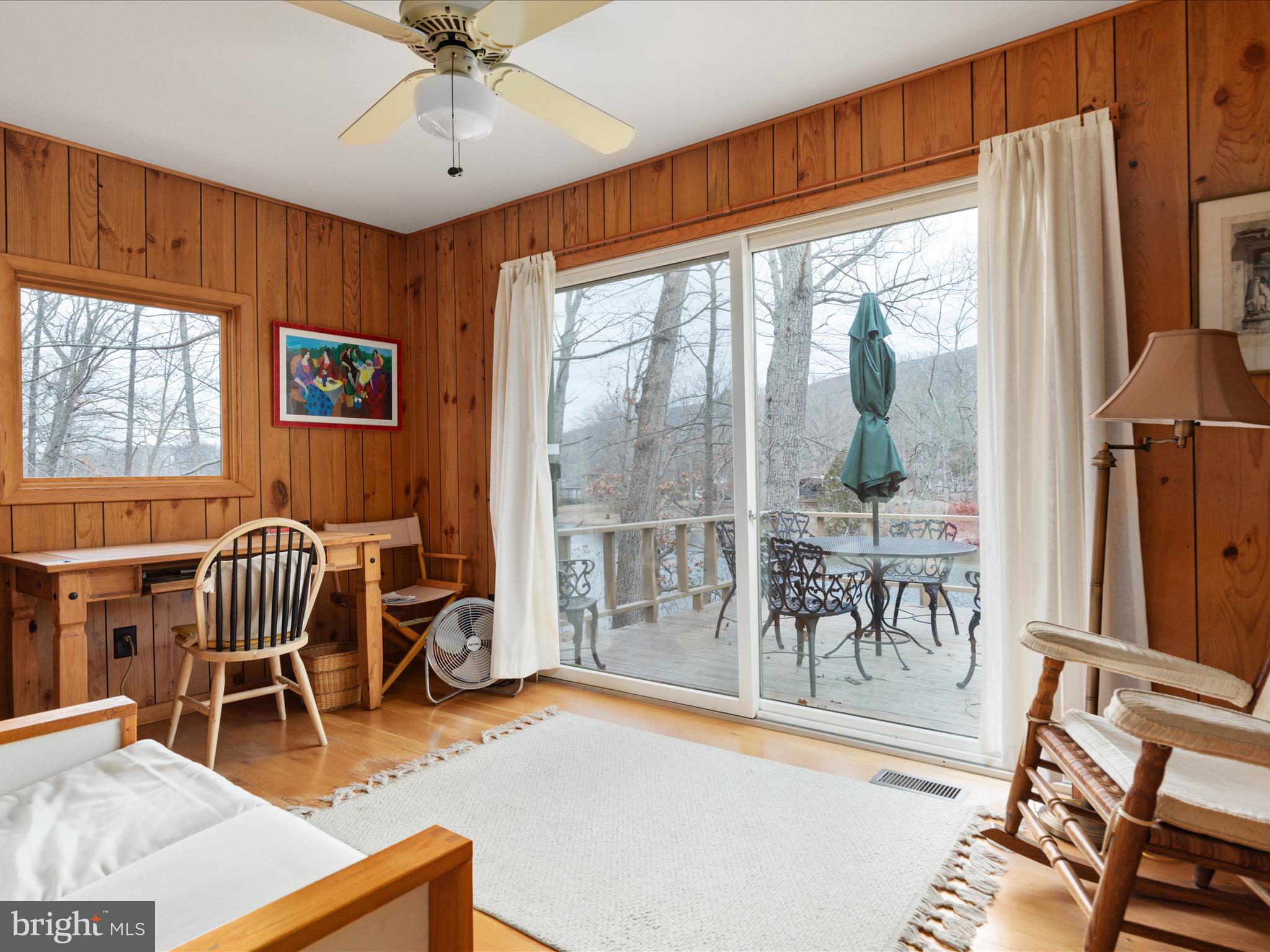 SHANNONDALE - Residential