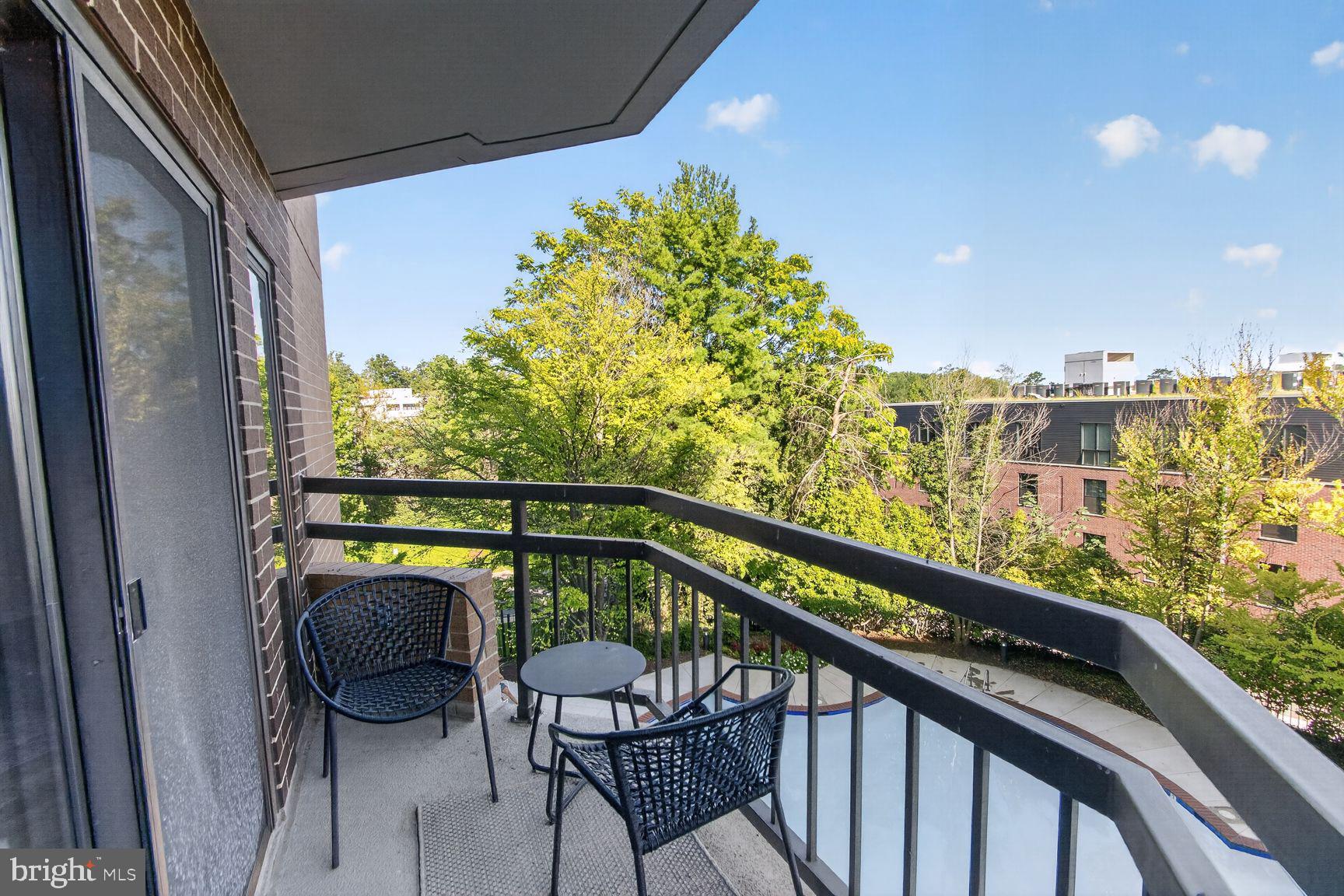 2111 NW WISCONSIN AVENUE NW 301
