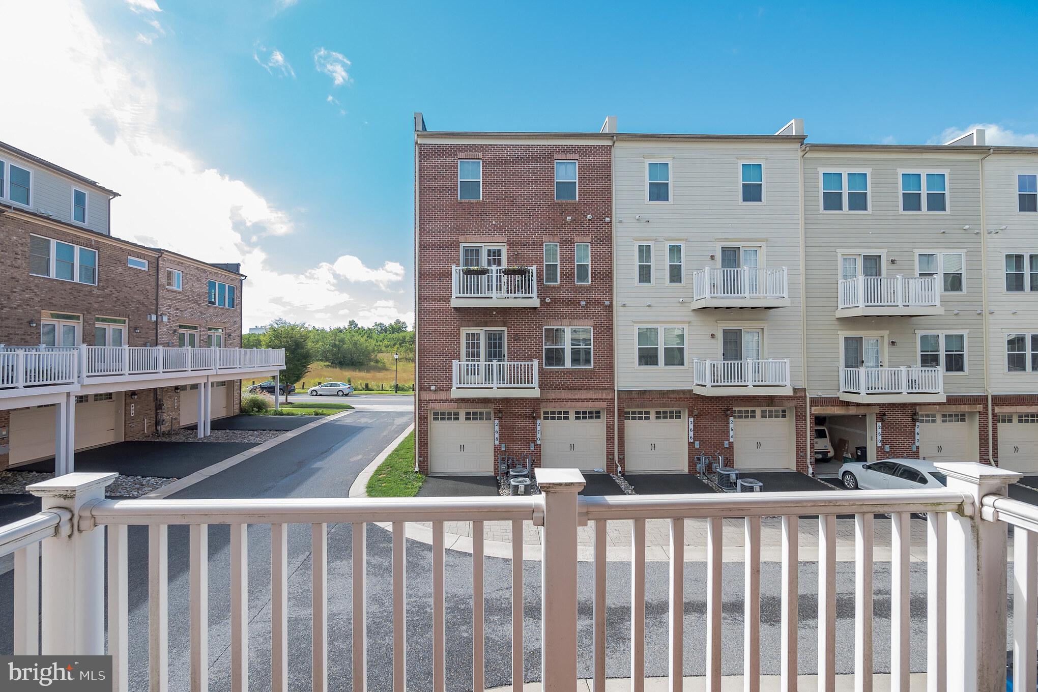 PARKLANDS AT WATKINS MILL - Residential