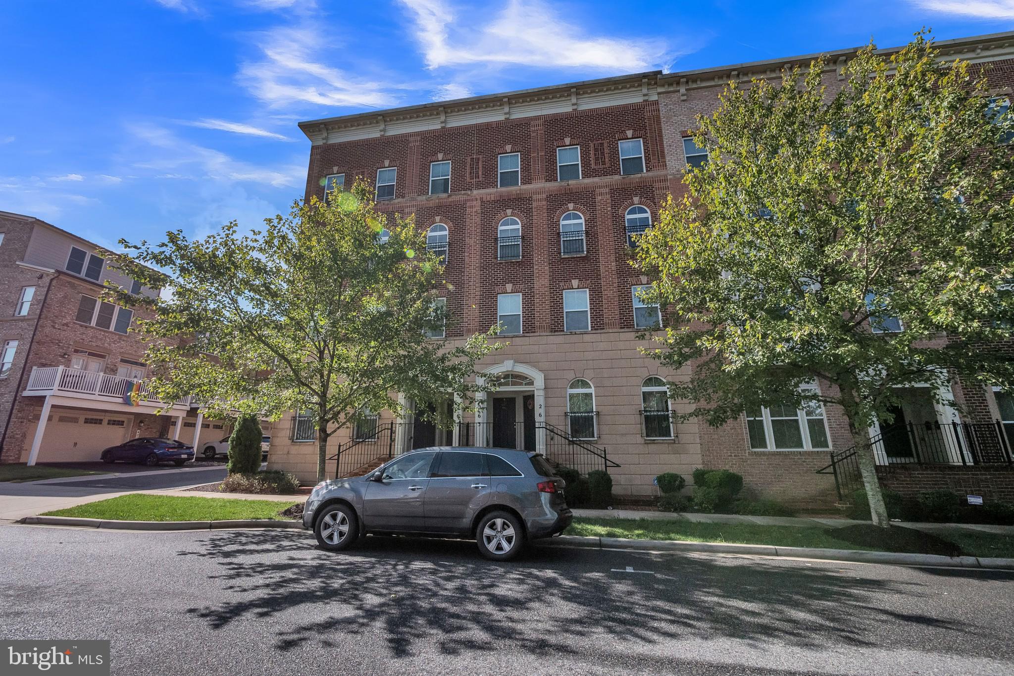 PARKLANDS AT WATKINS MILL - Residential