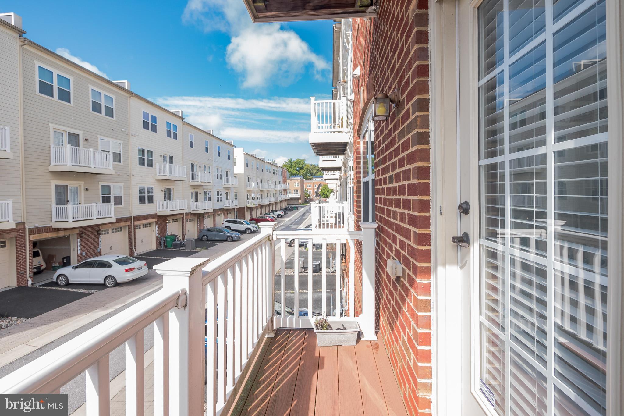 PARKLANDS AT WATKINS MILL - Residential