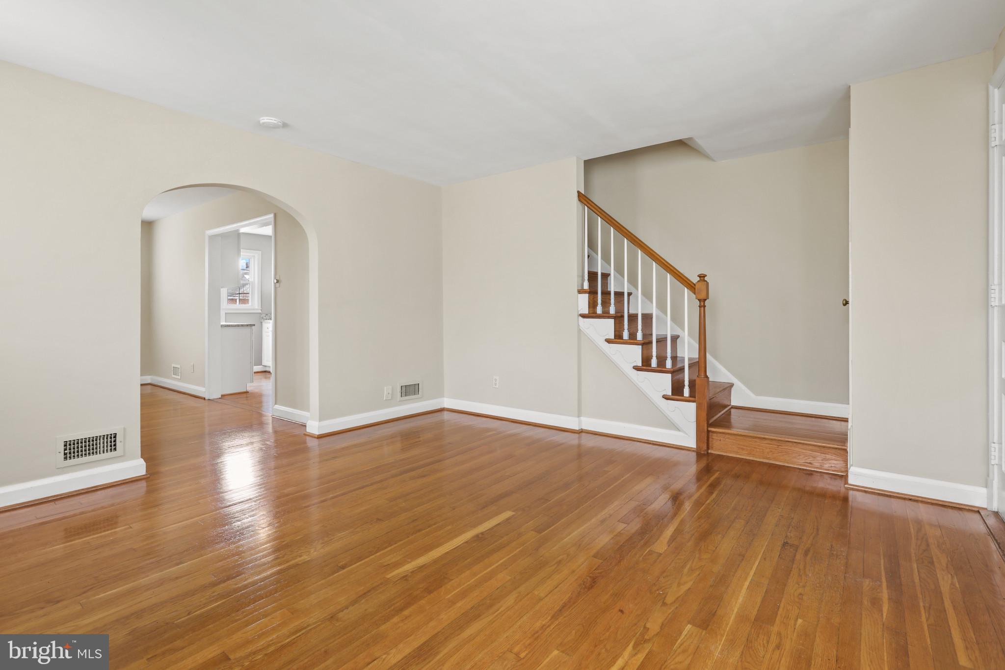 KNETTISHALL - Residential