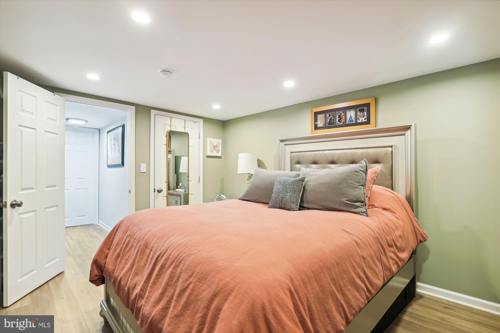 FAIRLINGTON MEADOWS - Residential